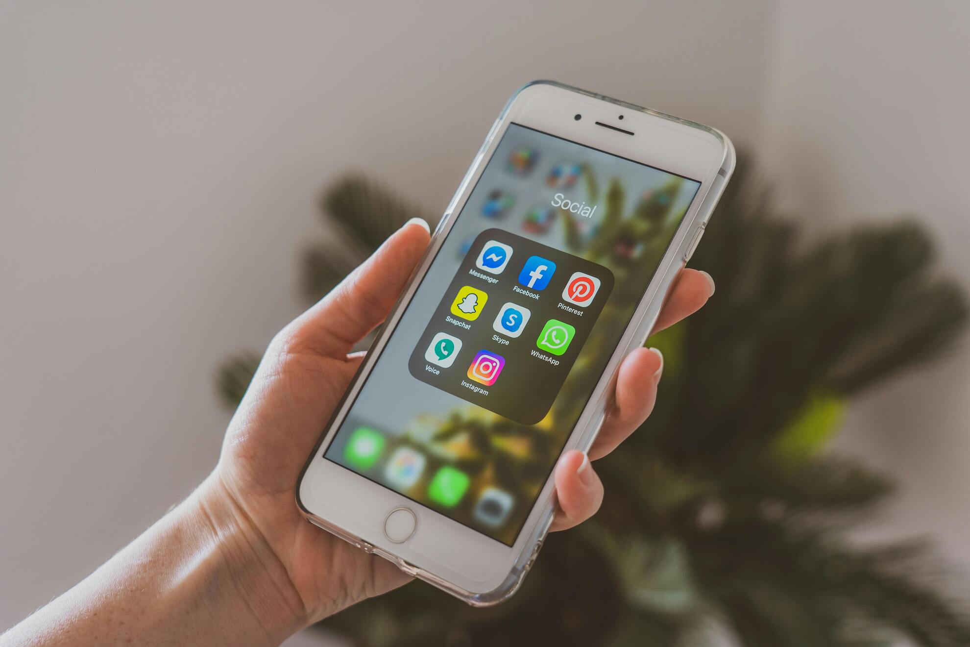 Médias Sociaux : Bénéfices et Applications pour les Entreprises